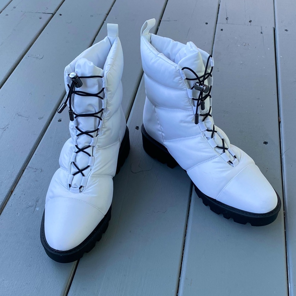 NEW Porte and Paire Quilted Puffer Snowboots Size 39 8.5